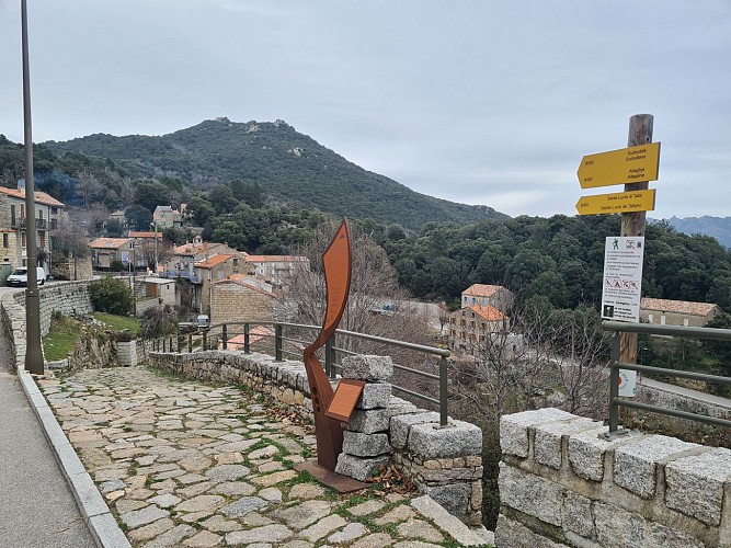 Mare a mare vers Santa Lucia di Talla