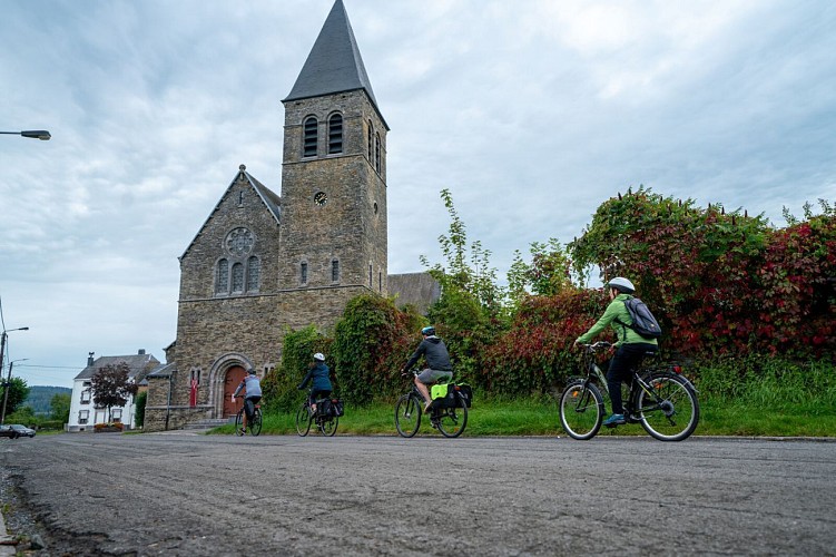 Herbeumont - Église Saint-Nicolas