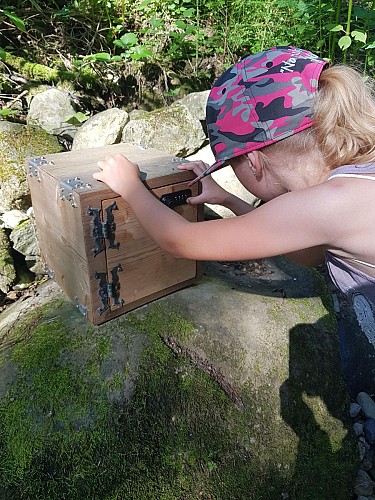 Elisabeth Laurelot, time adventurer