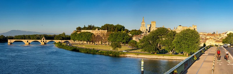 Avignon Via Rhona Vaucluse Provence a velo