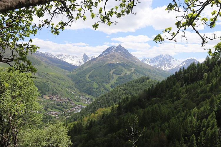 Tour des Aiguilles d'Arves : Refuge des Aiguilles d’Arves - Albanne