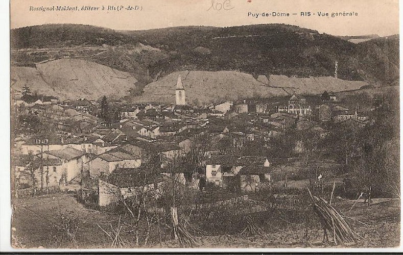 Vue générale de Ris, noir et blanc