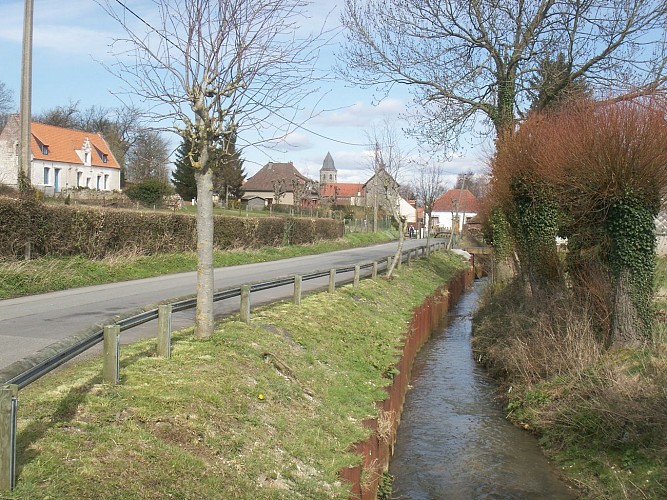 Les Fauconniers, Au départ de Lières / Ames