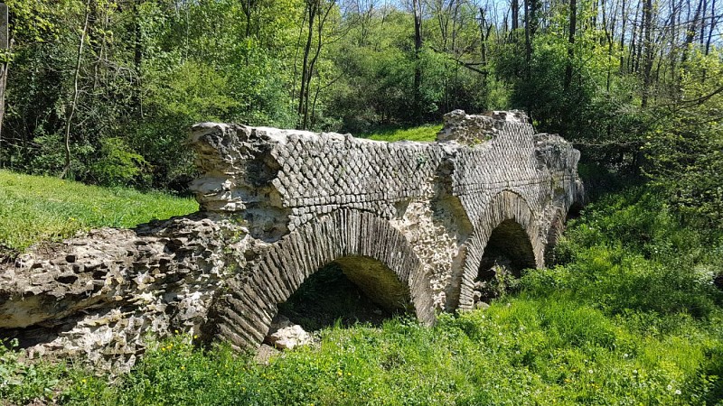 Aqueduc du Gier