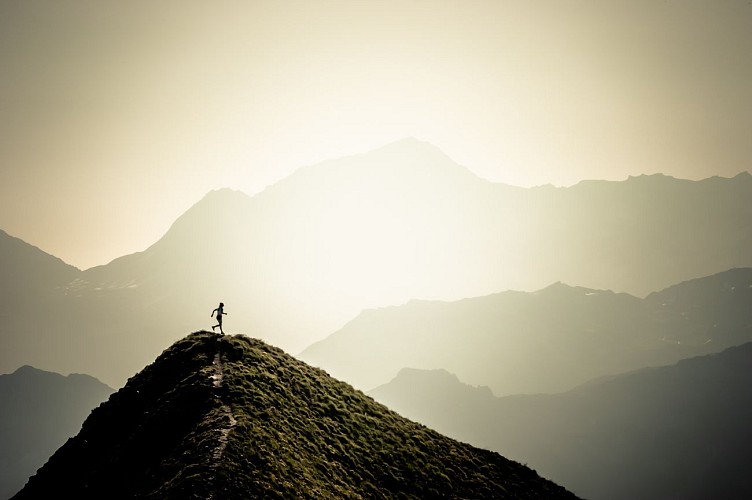 360° d’itinérance sur les crêtes du Mont Jovet - Bozel
