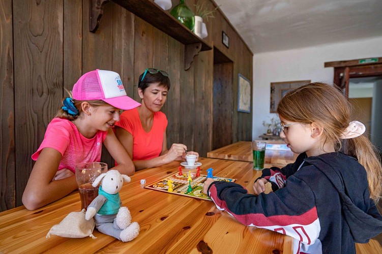 Intérieur refuge du Mont Jovet - Bozel