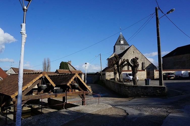 Lavoir_église_Guyencourt_08362