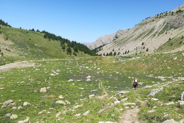 Redescente du lac prés de la cabane du berger