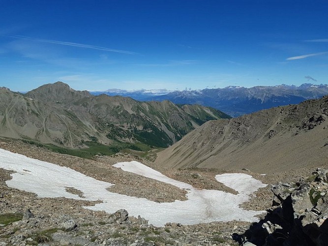 Névés sous lAupillon en juillet