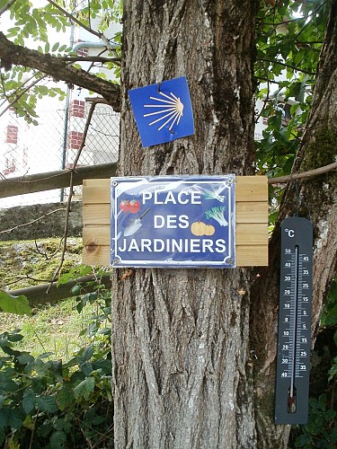 Place des Jardiniers - Hameau de la Frescaldie