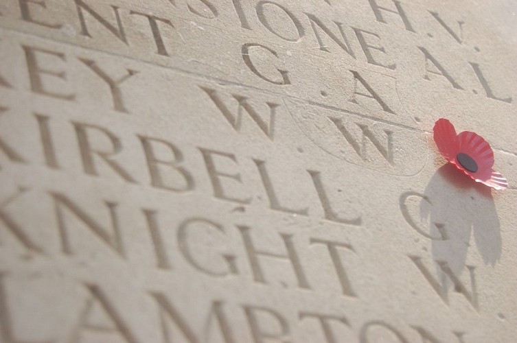 Autour du Mémorial de Thiepval