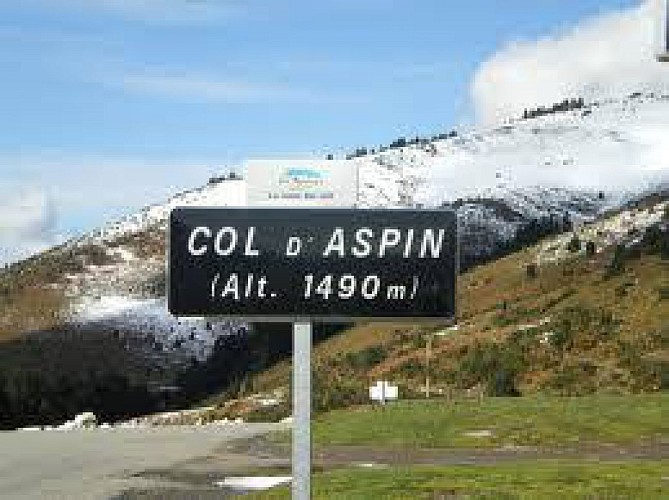 LA HOURQUETTE D'ANCIZAN ET LE COL D'ASPIN