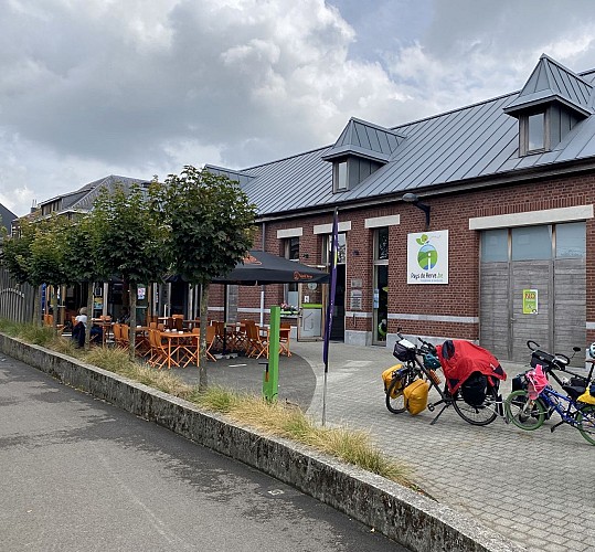 Maison du Tourisme du Pays de Herve_Côté quai-RAVeL Ligne 38_2022©MT Pays de Herve