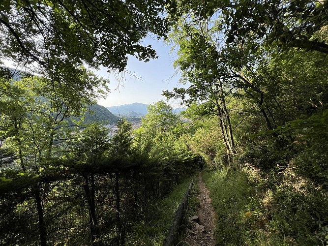 sentier du saint-sauveur