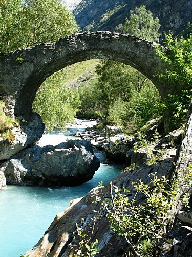 Le tour des deux cascades