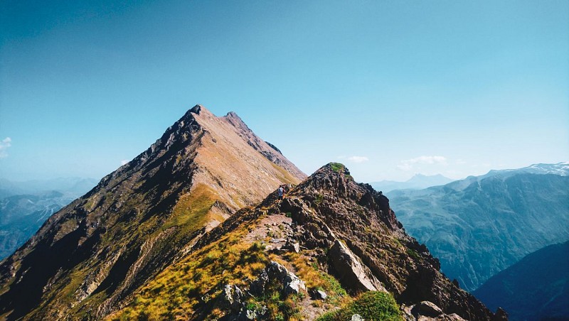 Hiking - Grand Tour of the Muzelle and Lauvitel lakes