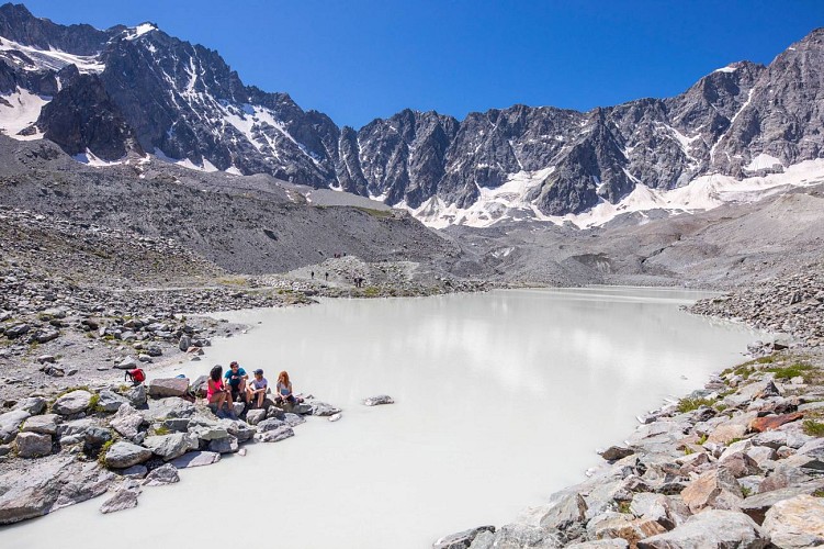 Les lacs d'Arsine au départ du Casset