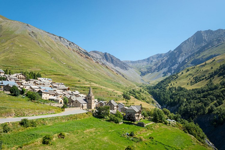 From La Grave to the hamlet of Ventelon_La Grave