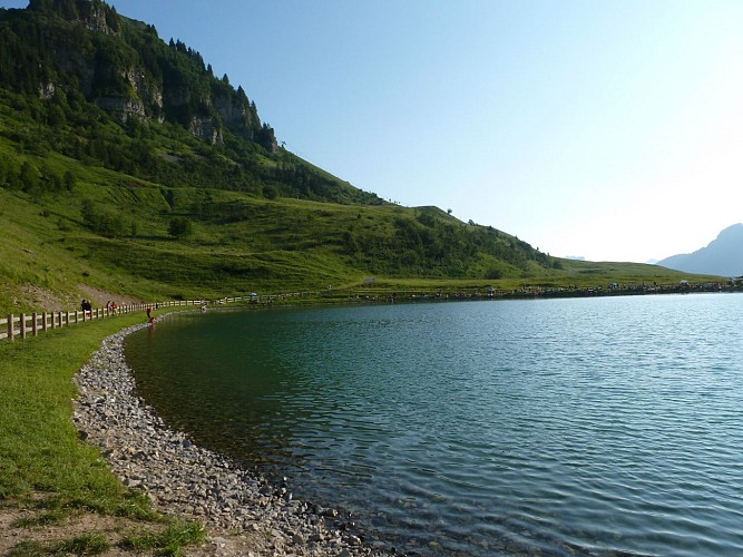 Lake La Cour by Rosay gondola lift