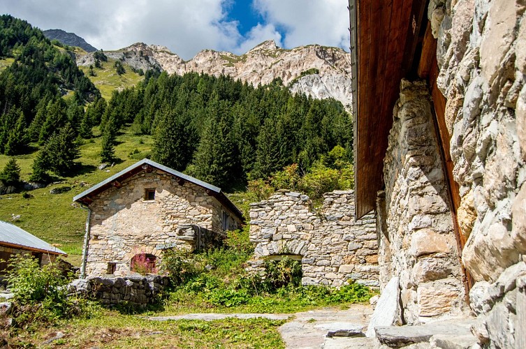 Randonnée pédestre en itinérance sur 2 jours : Les alpages du Vallon de Chavière