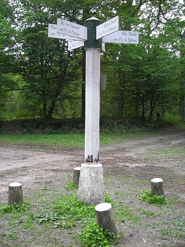 Aumont-en-Halatte, camino al Mont Alta.