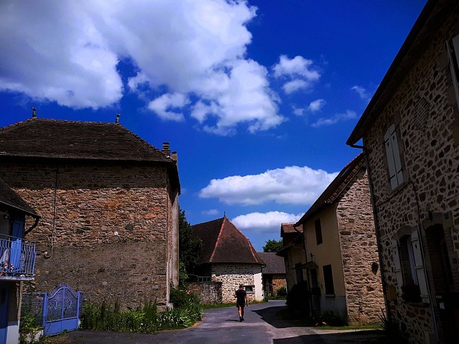 Epis de faitage, Caux_Magnac Bourg