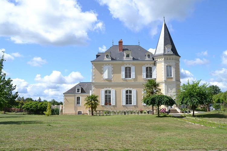 Château de Fontenaille ECOMMOY
