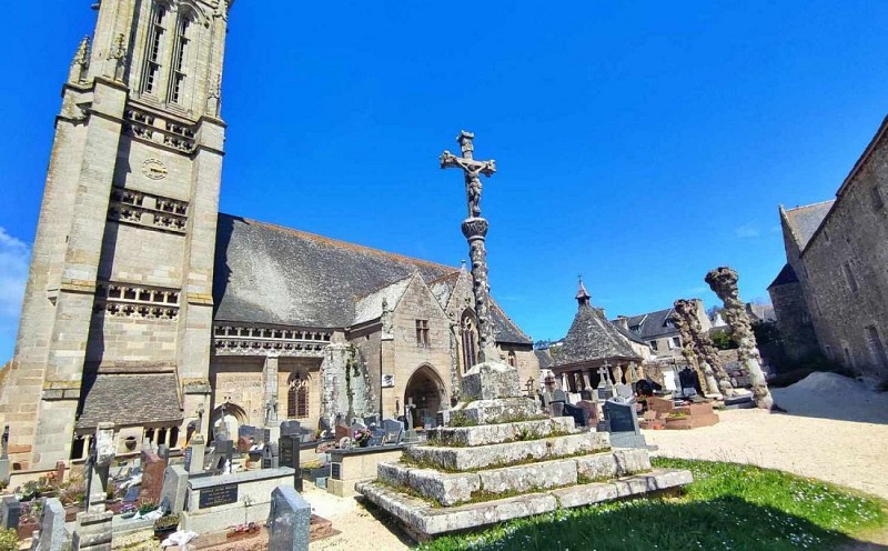 Eglise de Saint Jean du Doigt - Finistere
