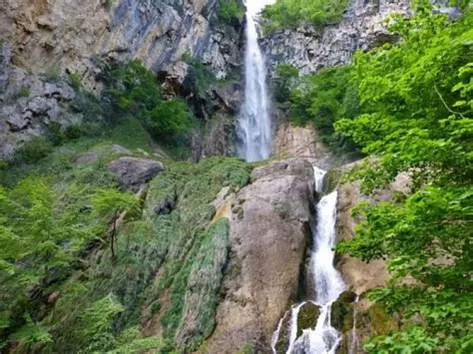 Cascade du Végay