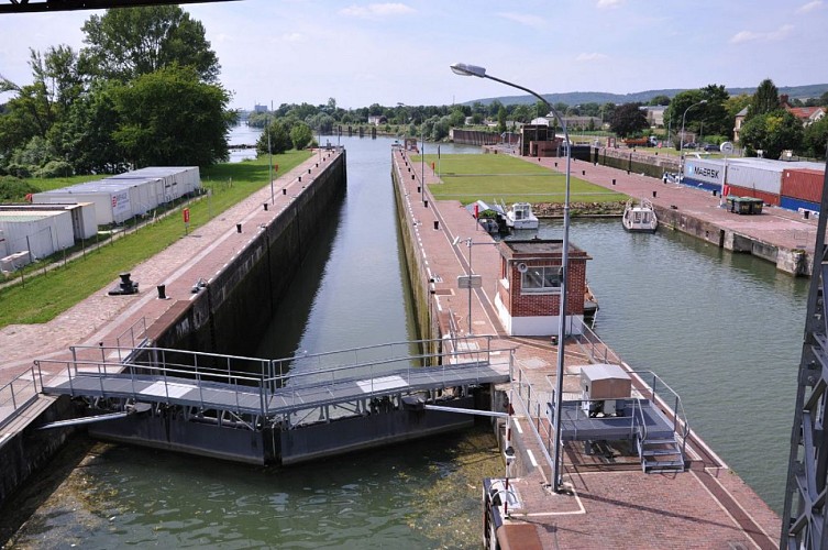 Les écluses de Poses