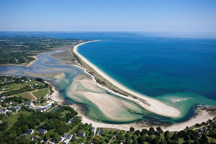 Autour de l'anse du Petit Moulin