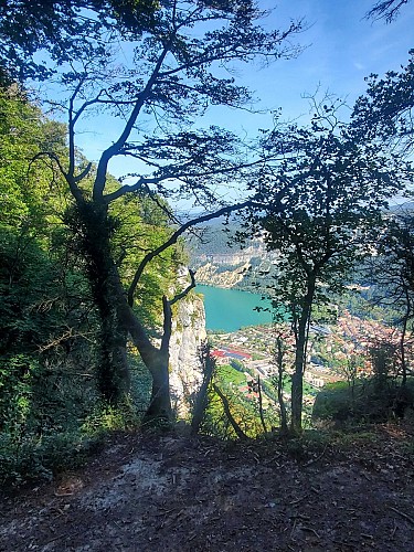 Vue sur le lac de Nantua