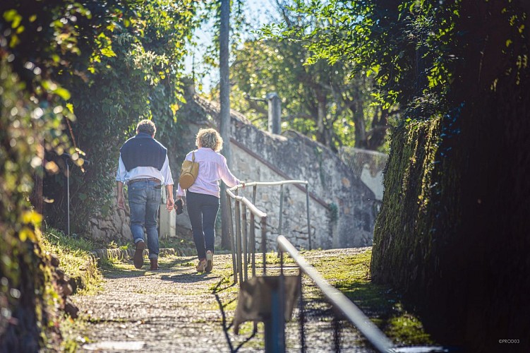 Balade dans les rues de Bourbon-l'Archambault