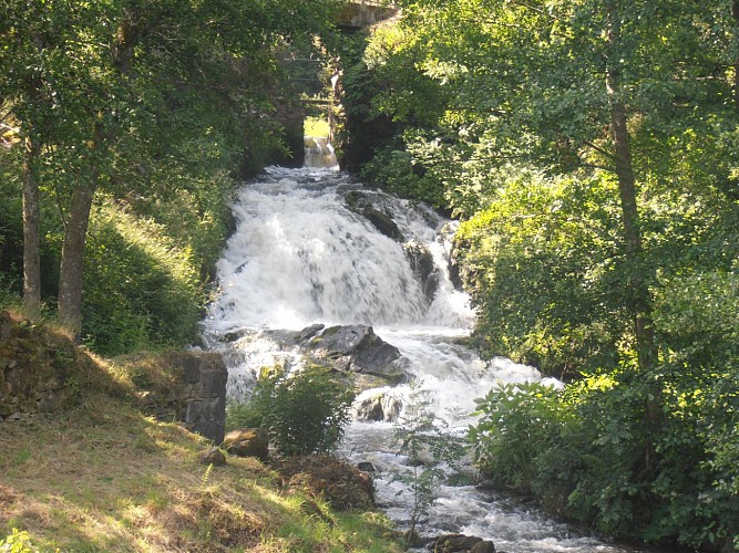 Cascade de Montfermy