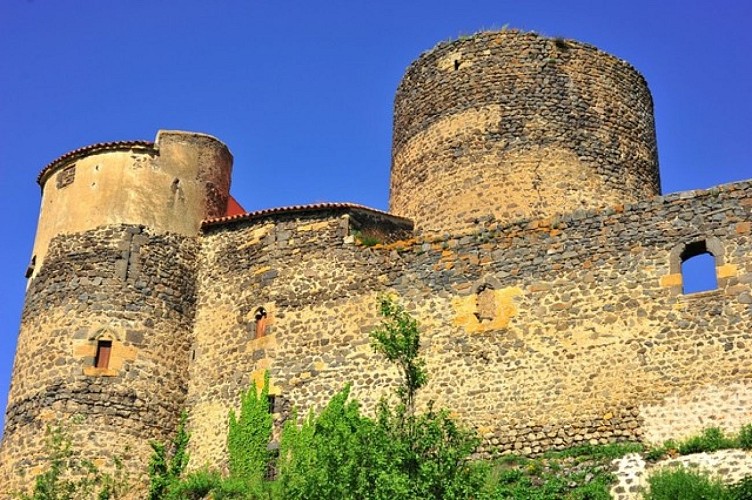 Villeneuve, Boudes, Chalus
