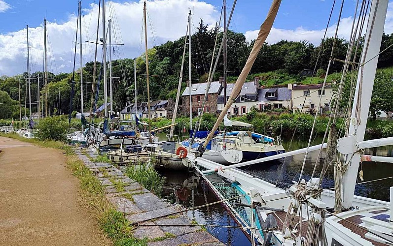 Sur le quai - Port de Pontrieux