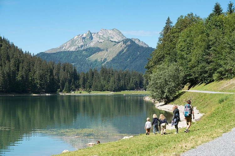 Around Lake Montriond