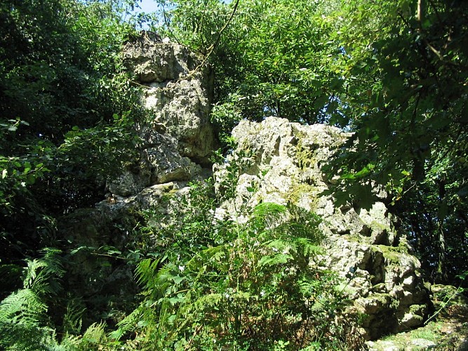 Légende de la Pierre Aiguë