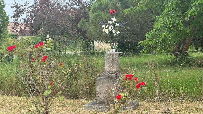 Boucle des vignes - Croix de mission