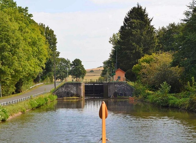 Balades Vertes Blanzy : canal du Centre