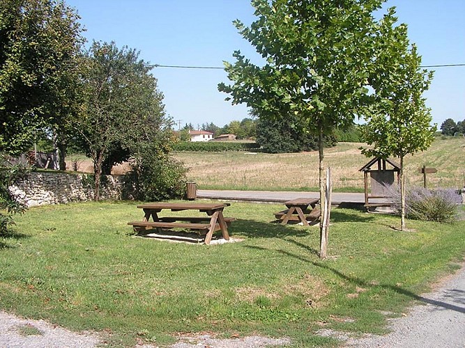 mescoules-village