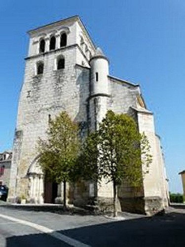 Eglise-St-Vincent-Douzillac