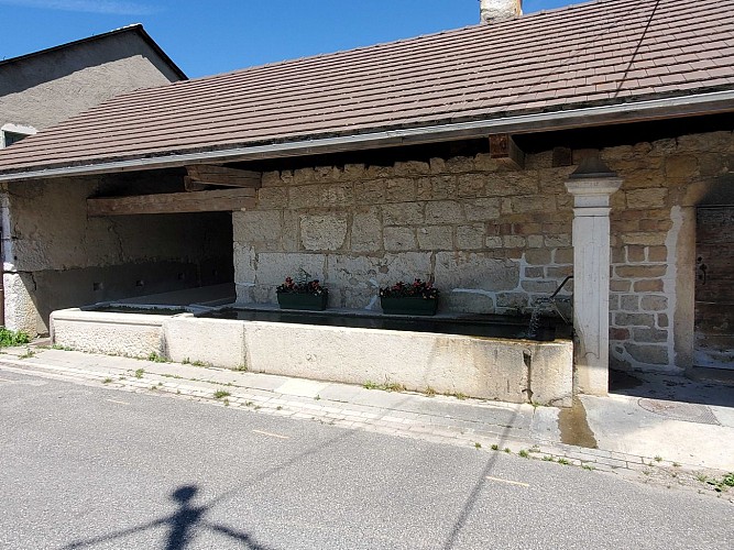 Abreuvoir à Cormaranche