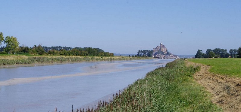 Le Mont Saint-Michel par la voie verte depuis Beauvoir