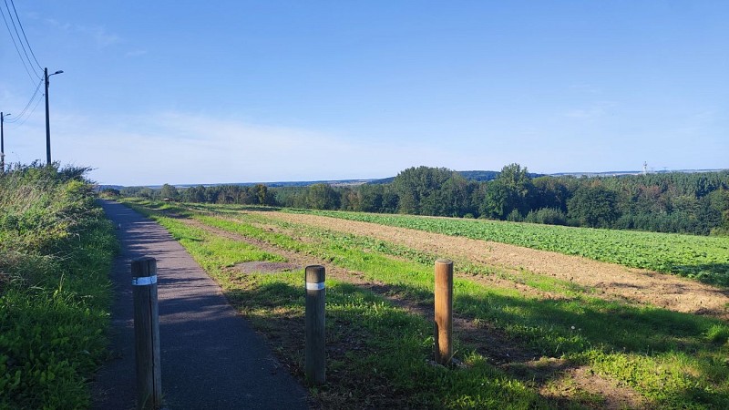 Villers et le Dolmen de la Pierre aux Fées