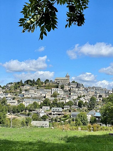 Vue sur le village de Laguiole