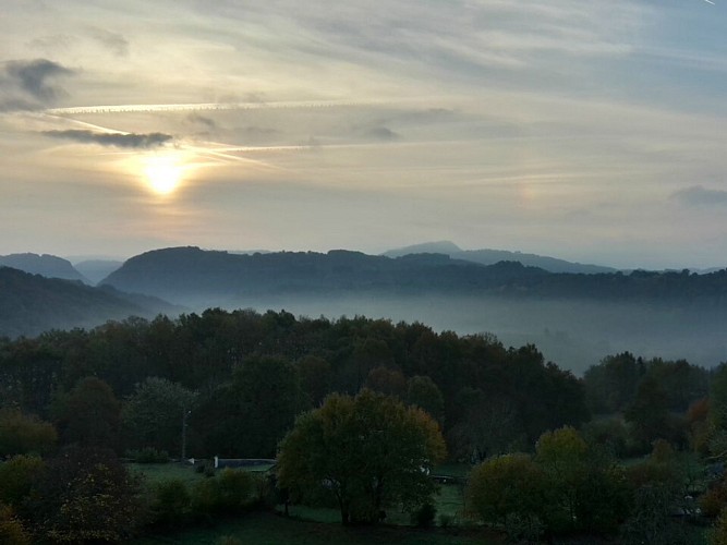 PR 11 - La balade de Peyrou_Champs-sur-Tarentaine-Marchal