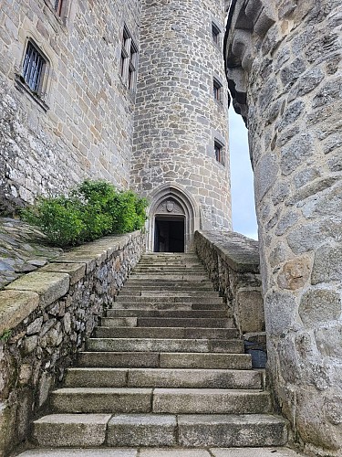 Circuit n°9 : Le Château de Val_Lanobre
