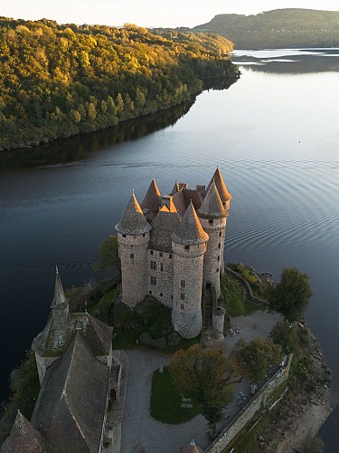 Circuit n°9 : Le Château de Val_Lanobre