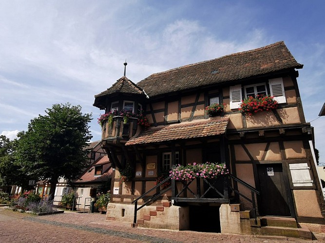 L'ancien corps de garde (maison à oriel)